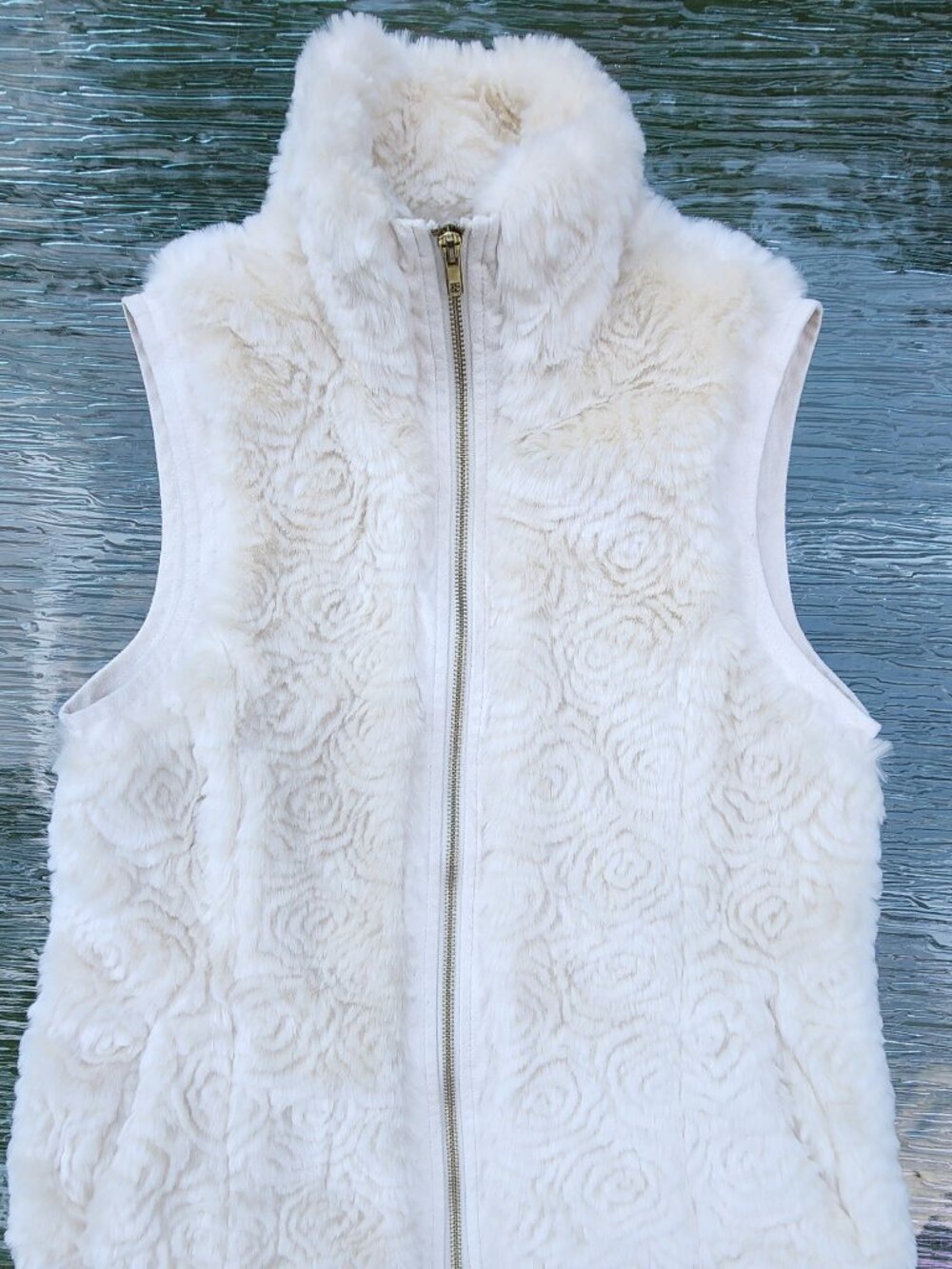 Size S Women's Roz & Ali Vest